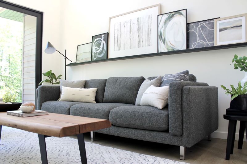 5 tips to pick a perfect sofa for your interior space